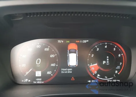 2022 Volvo Xc40 T5 R-Design z USA, uszkodzony, nr VIN YV4162UMXN2714870